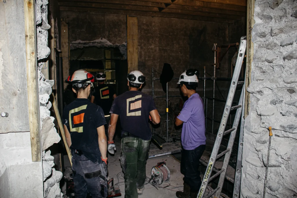 Photo d'une équipe sur chantier